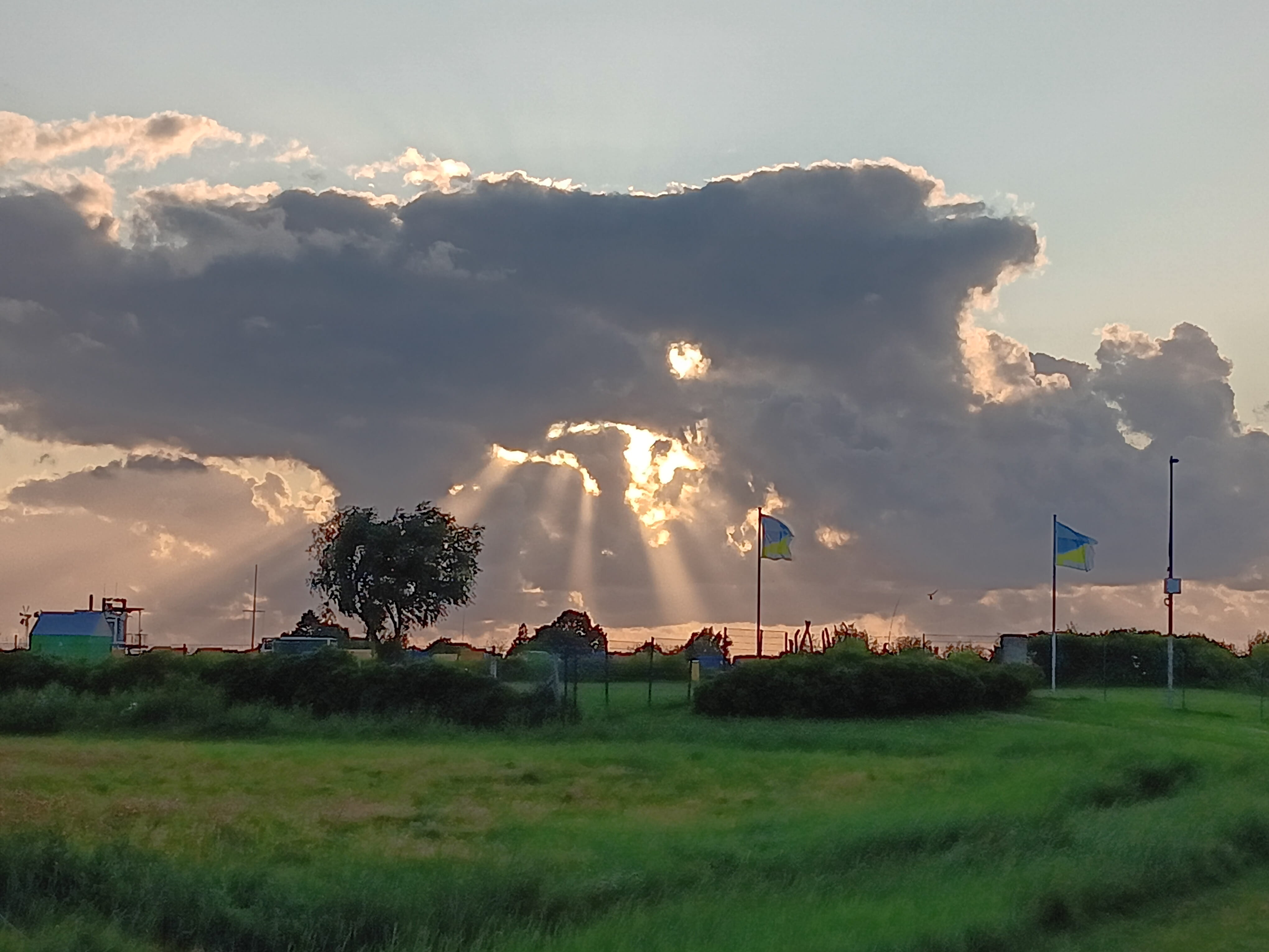 Wolken mit Sonne